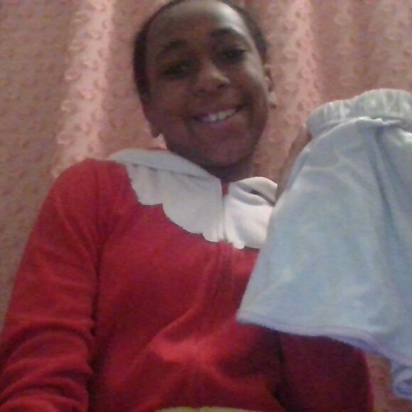 Shorts - Picture 16 of 17